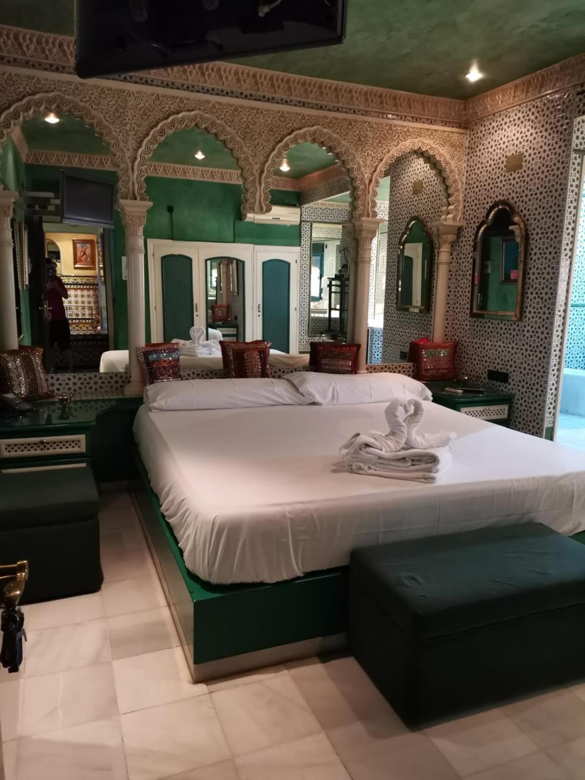 Hostal Avenida Andalucia - Solo Adultos Séville Extérieur photo
