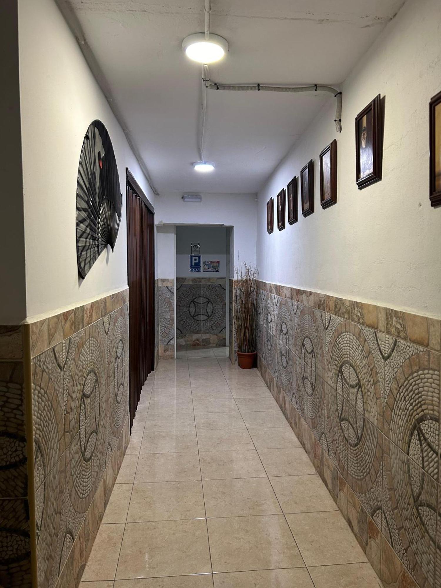 Hostal Avenida Andalucia - Solo Adultos Séville Extérieur photo