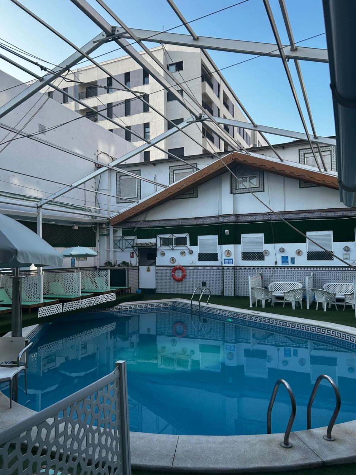 Hostal Avenida Andalucia - Solo Adultos Séville Extérieur photo